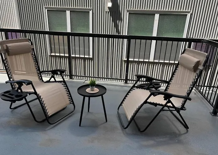 Cozy Apt+gym+ev+free Onsite Parking+near Upmc
