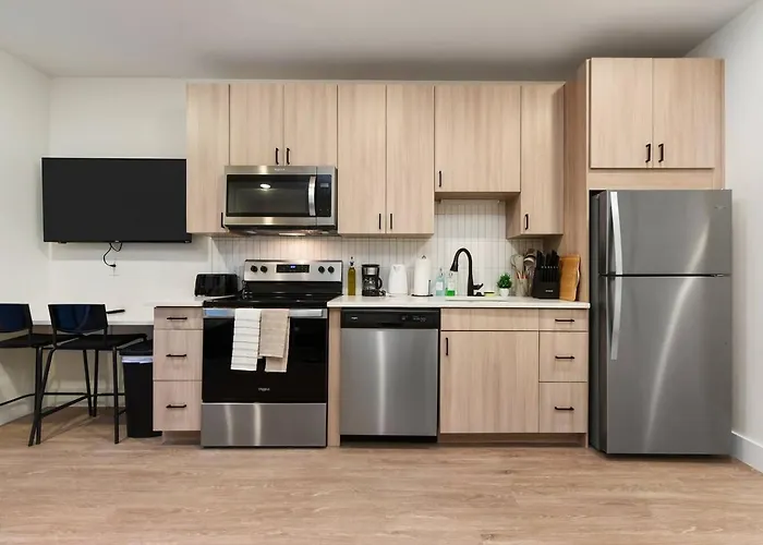 Cozy Apt+gym+ev+free Onsite Parking+near Upmc