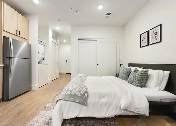 Apartment Cozy Apt+gym+ev+free Onsite Parking+near Upmc Pittsburgh